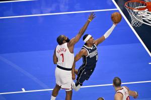 历史最老40+三双！哈登纯种牛马打了51分钟😩41分14板11助2帽！