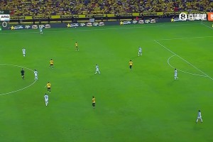 旺达又在作妖了！怎么每个MV里都是和男模特搞擦边🫠