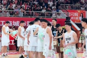 普陀队伴手礼桃花猫、东海鱼玩偶丑萌得让人摸不着头脑~😄